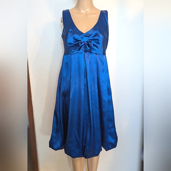 2000s Woman's Bubble Hem Dress - Picture 1 of 8